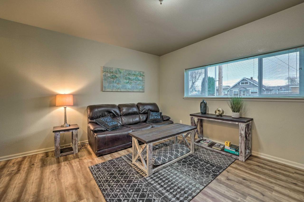 Private Fireplace And Patio Access Anacortes